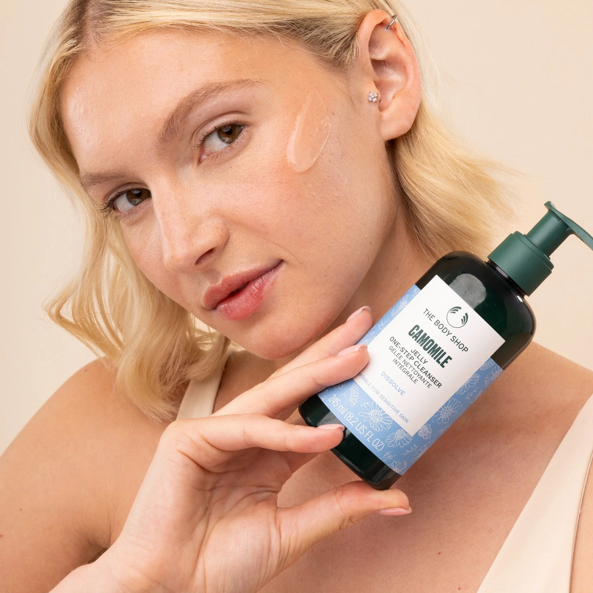 Camomile Jelly One-Step Cleanser - Image 3