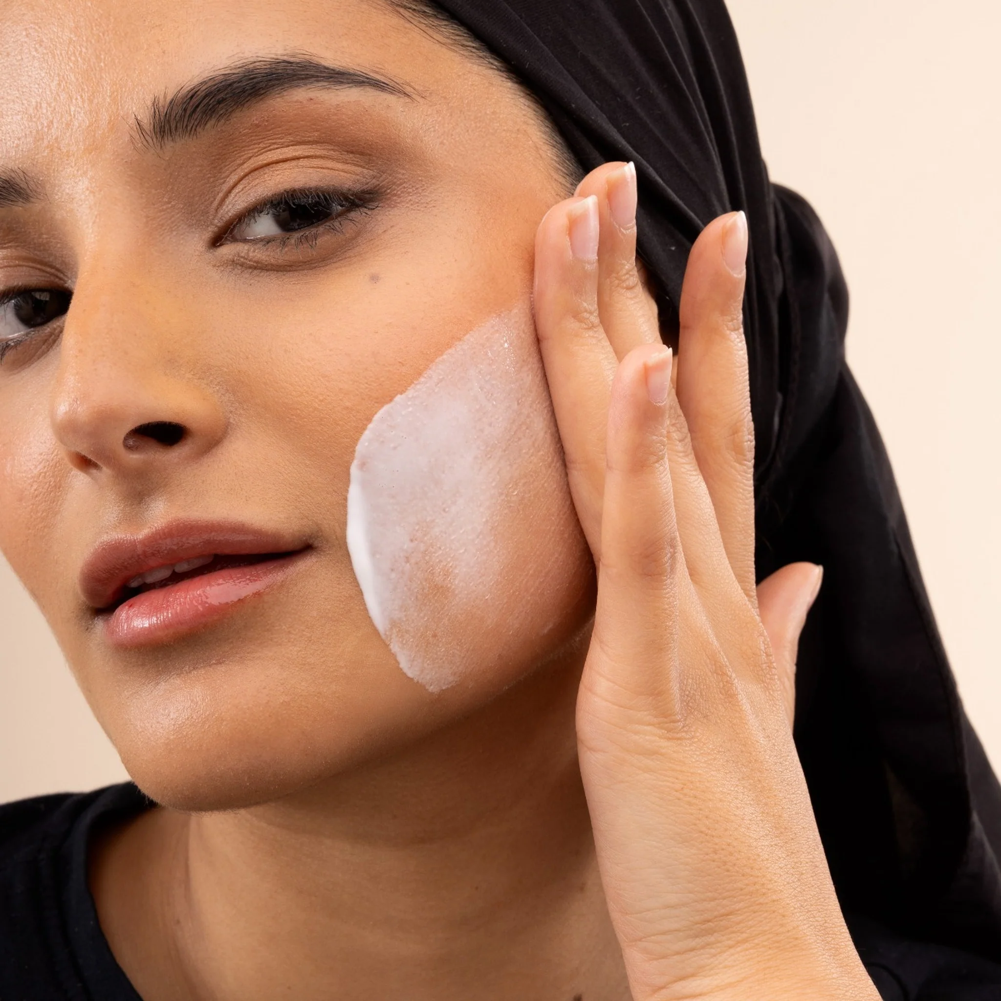 Vitamin E Gentle Face Wash - Image 3