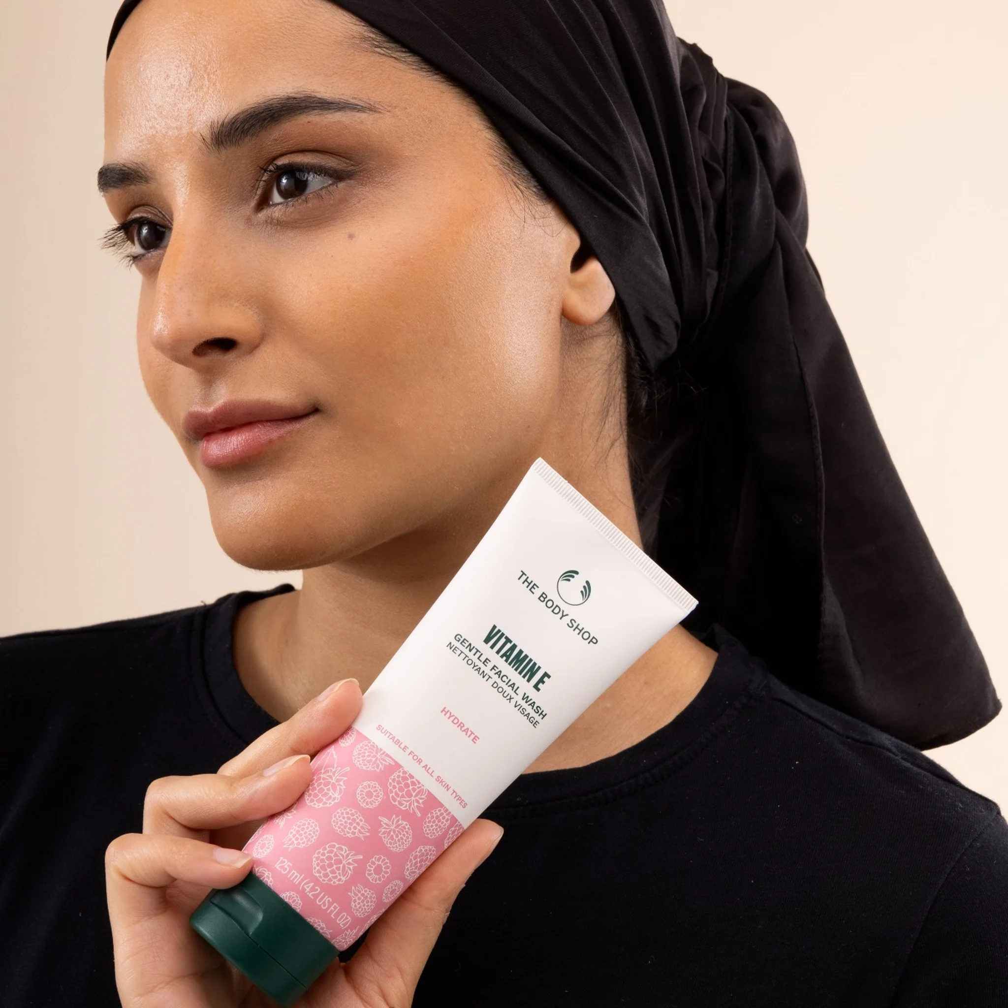 Vitamin E Gentle Face Wash - Image 4